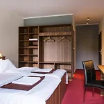 Acrobat Park 3*