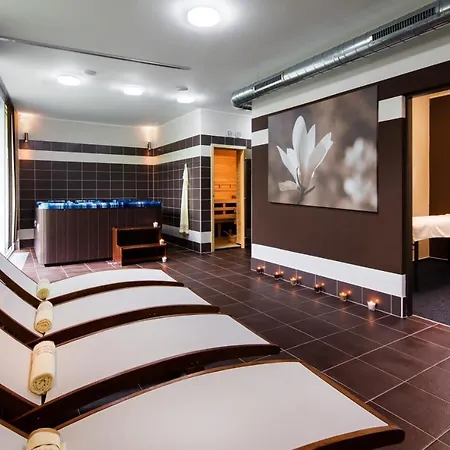 Acrobat Park Konukevi