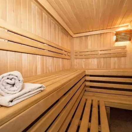 Konukevi Acrobat Park Štíty