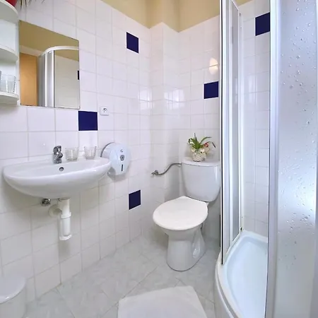 Konukevi Acrobat Park Štíty