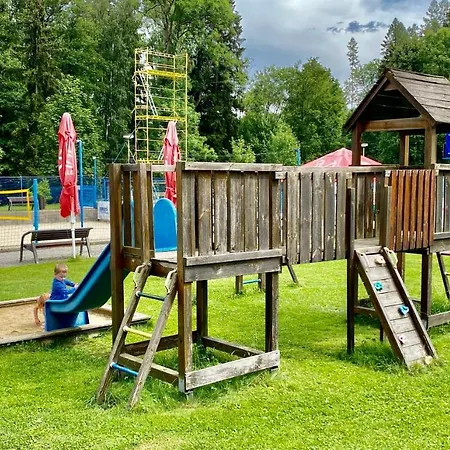 Konukevi Acrobat Park