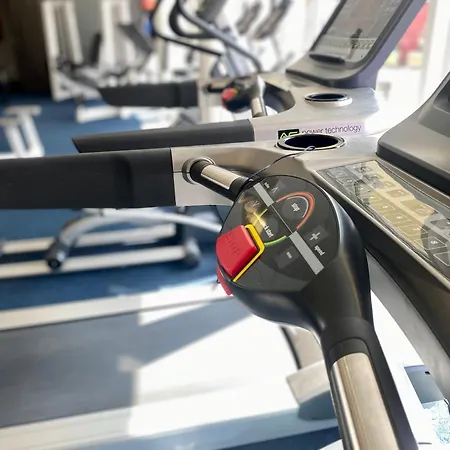 Konukevi Acrobat Park