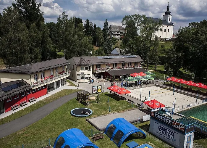 Acrobat Park Guest house Stity